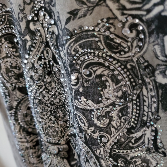 Vocal Mineral Wash French Sleeve Tee - Picture 5 of 10